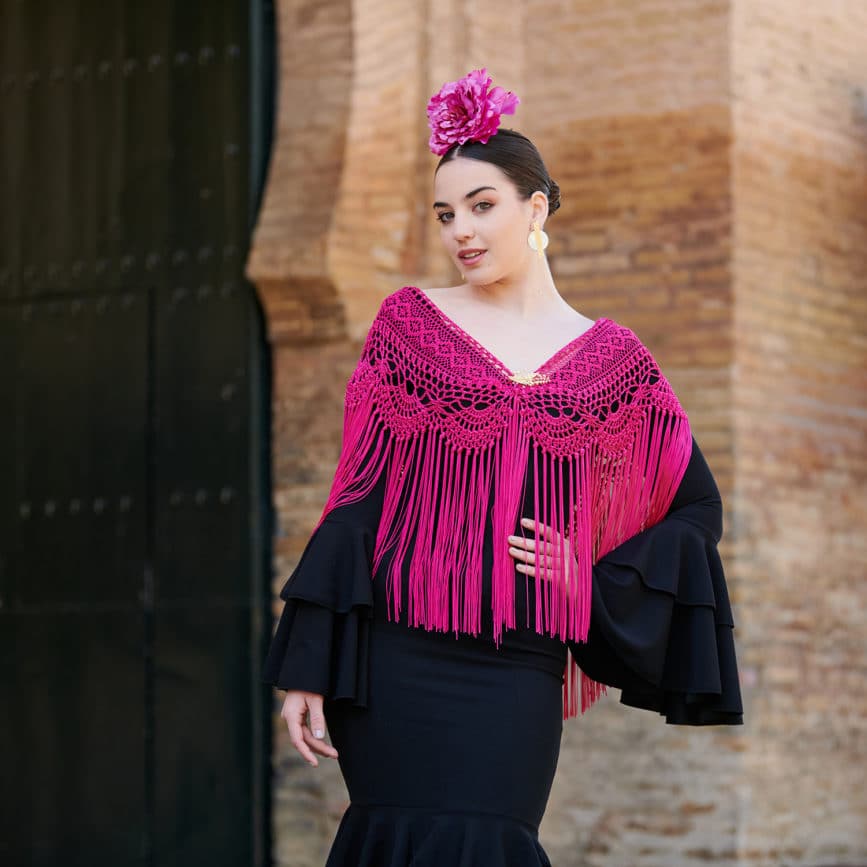 manton buganvilla de crochet de flamenca