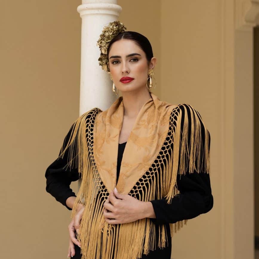 mantoncillo de flamenca mercedes mostaza portada
