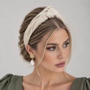 diadema callie con redecilla beige portada