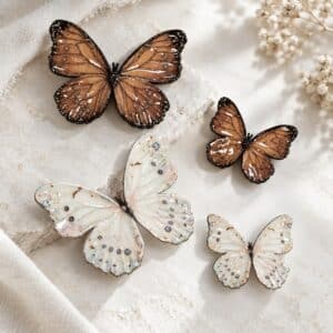 mariposa esmaltada hiperrealista portada